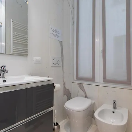 Apartment Xenia - Modern Three-room In Moscova Area Milan