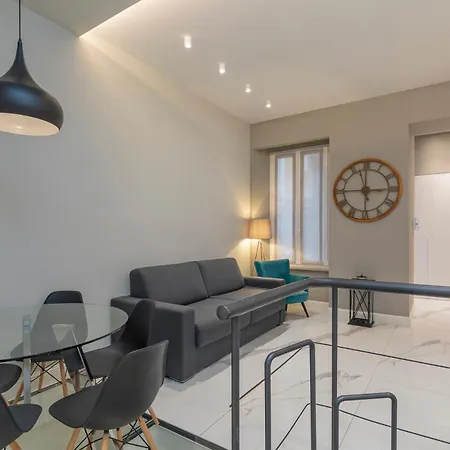 Xenia - Modern Three-room In Moscova Area 公寓 *