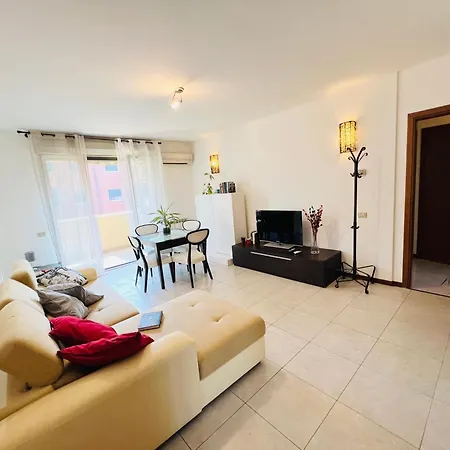 Apartment Very Big With 2 Balcony In Navigli District Milan