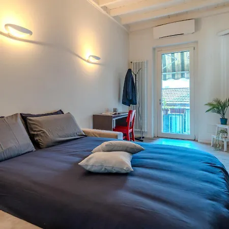 Duomo-navigli - Elegante In Centro Storico Apartment *