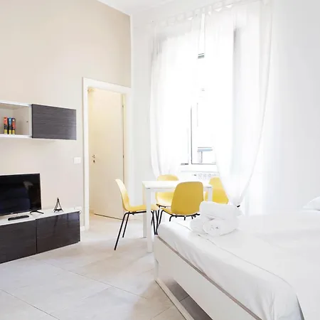 Smart Station Apartment