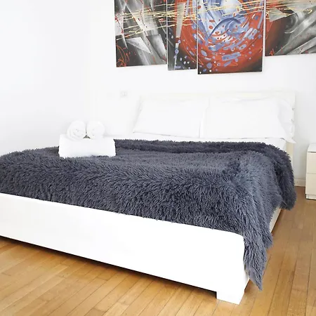 Bilocale Zona 200metri Da Stazione * Milan