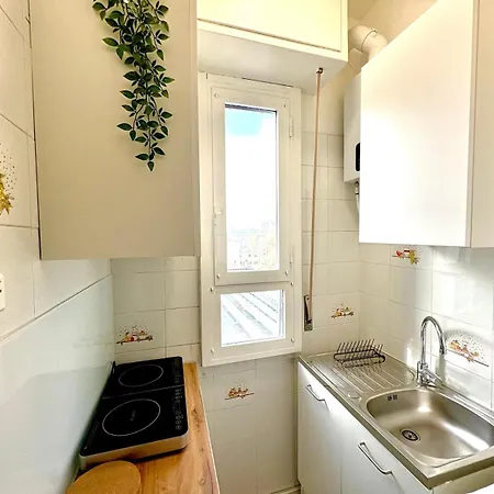 Apartment-navigli-house Of Mirrors *