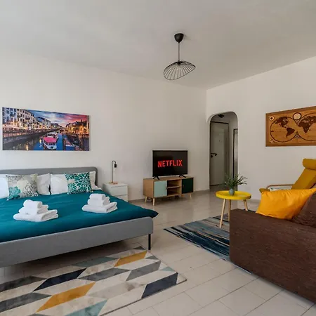 Stylish & Cozy Loft Near Life - Metro 50m Lägenhet *