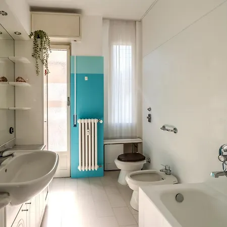 Stylish & Cozy Loft Near Life - Metro 50m Lägenhet Milano