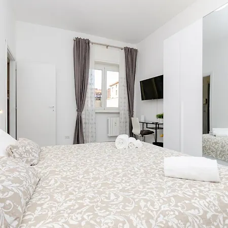 公寓 Vivimihome - Crespi House A 3 Minuti Dalla Metro