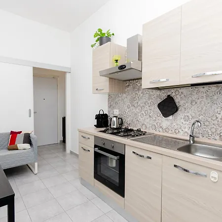 公寓 Vivimihome - Crespi House A 3 Minuti Dalla Metro 米兰