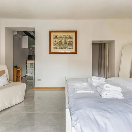 Brand New 3 Pax Wi-fi - Darsena Via Mortara