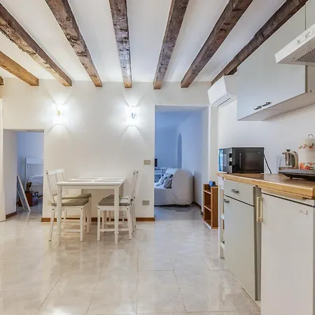 Brand New 3 Pax Wi-fi - Darsena Via Mortara Milano