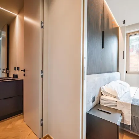 Appartamento Terrazza Con Jacuzzi E Vista Iconica Sul Duomo Milano