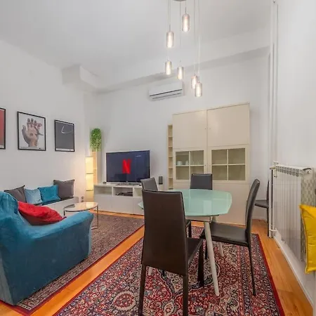 In-isola Apartment Milan