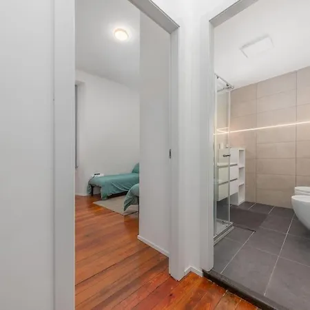 In-isola Apartment Milan
