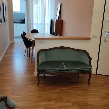 The House Of Light Apartament *