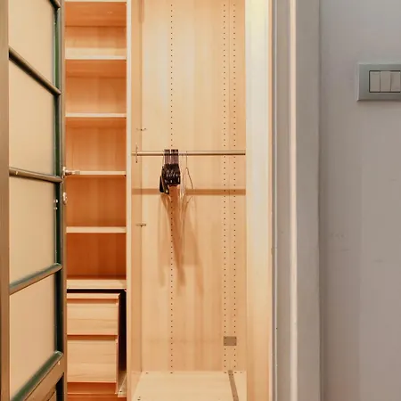 Апартаменты Joivy Bright 1br Flat Near Mudec Museum