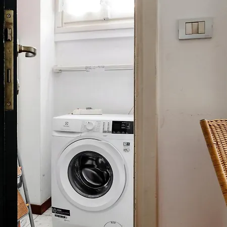 Апартаменты Joivy Bright 1br Flat Near Mudec Museum Милан