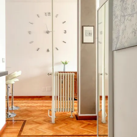 Апартаменты Joivy Bright 1br Flat Near Mudec Museum Милан