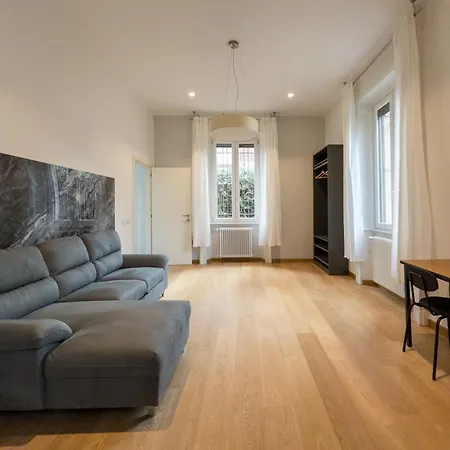 Gæstehus Rrrapido Holy And - Via Sardegna Milano