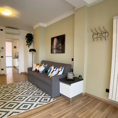 Modern Near Center