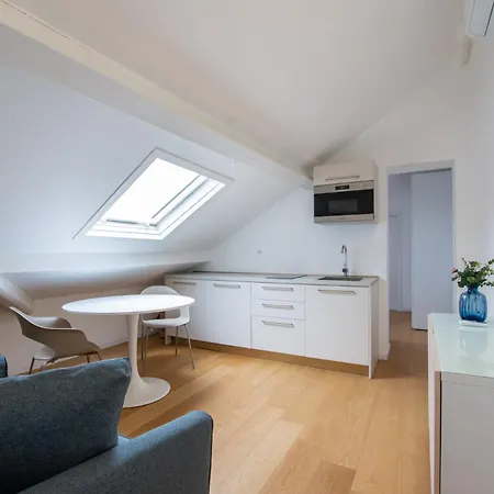 Apartman Via Crespi Attic