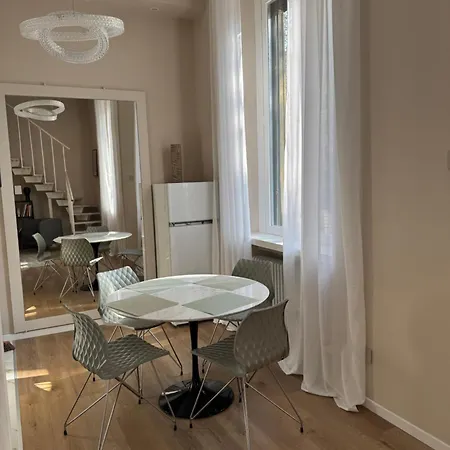 Historical House 1909 * Milan