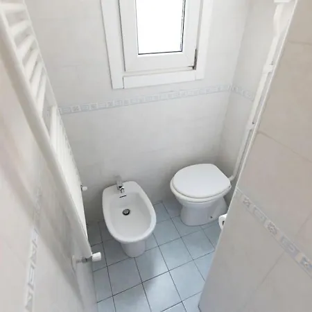 We - Watt18 House Navigli Milánó