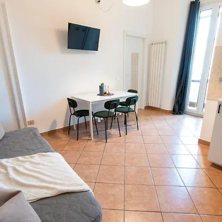 We - Watt18 House Navigli Milánó