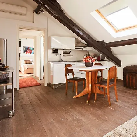 Under The Stars, Life Milano, Corso Sempione Appartement