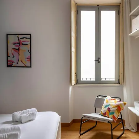 Ludo's Navigli Apartment *