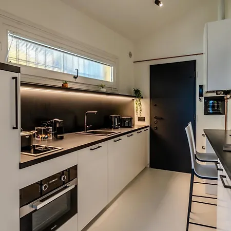 Navigli - Design With Private Terrace Daire Milano