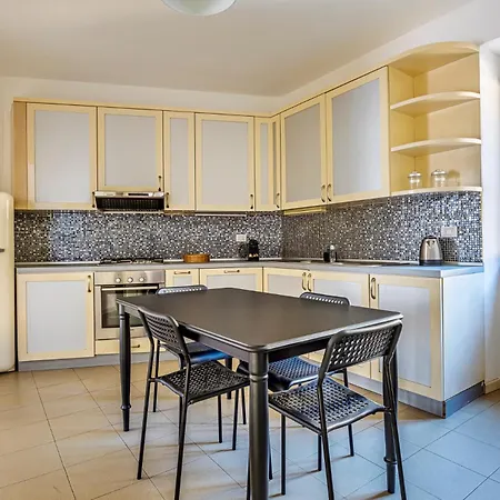 Appartement Elegant 2 Bedrooms Near Duomo