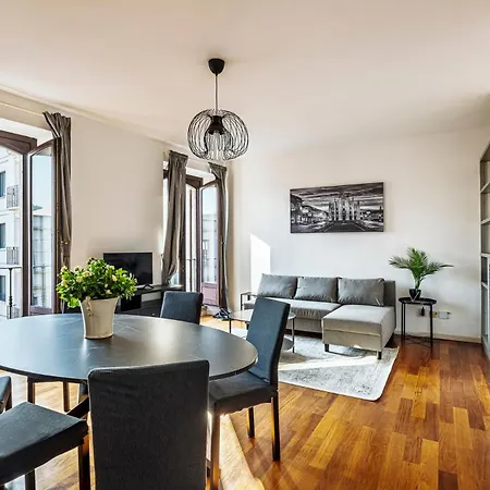 Apartment Elegant 2 Bedrooms Near Duomo Milan
