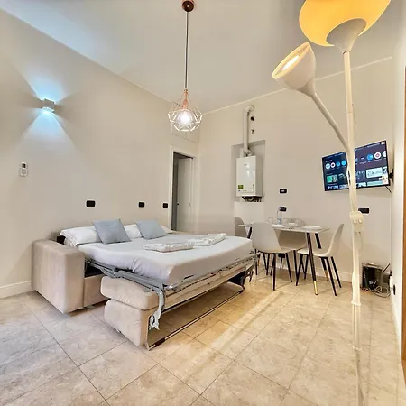 20 Off Garibaldi Eleganza Apartment