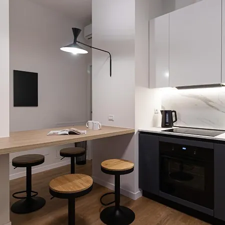 Italianway - Cola Montano 29 B Milan