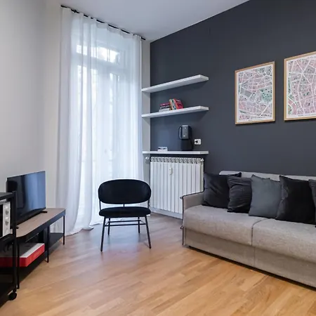 Italianway - Cola Montano 29 B * Milan