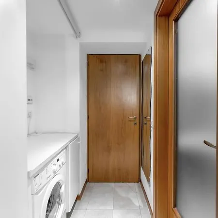 Apartment Homely Flat St Lorenzo Milan