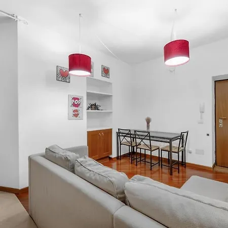 Homely Flat St Lorenzo Apartment