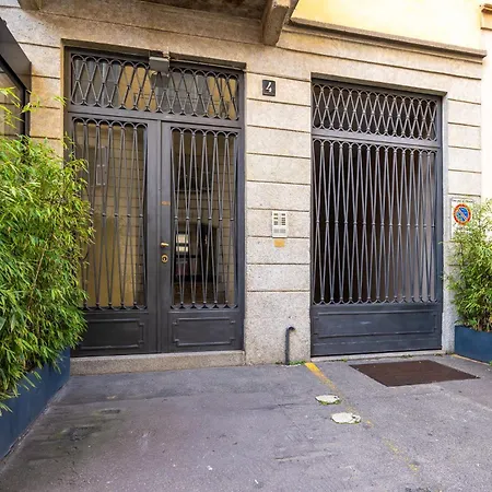 Luxurious & Spacious Flats In Duomo Μιλάνο