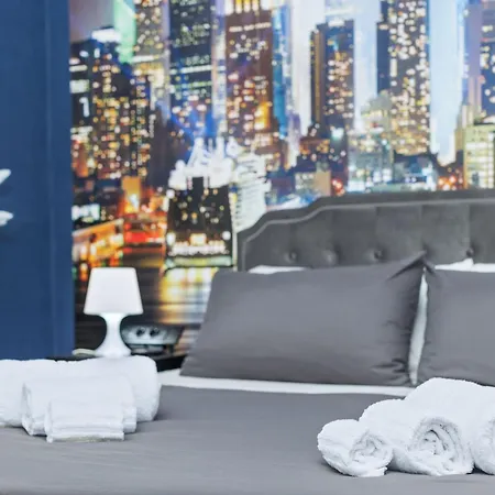 Life Elegant Penthouse With Terrace, Wi-fi Netflix, Subway Apartment *