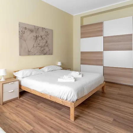 House San Siro M5 2 Netflix