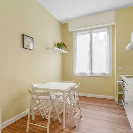 Apartman House San Siro M5 2 Netflix