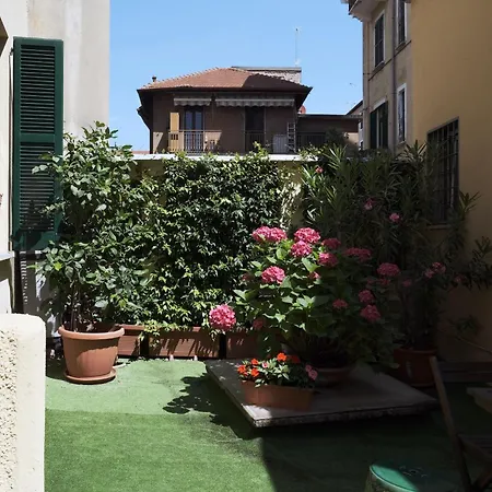 Comecasa Flowery Terraced Milan