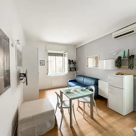 Private Parking - Monolocale Sul Naviglio Daire Milano