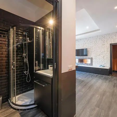 Lejlighed Xenia - Spacious Four-room In Moscova *