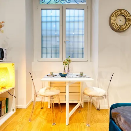 Guesthost - Casa Alexandra Apartment Milan