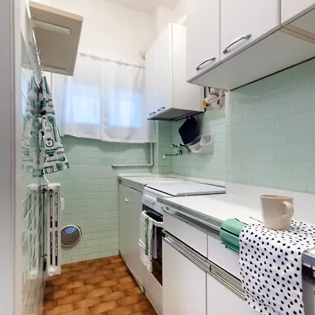 Monolocale Comodo E Funzionale Sopra La Metro Turro *