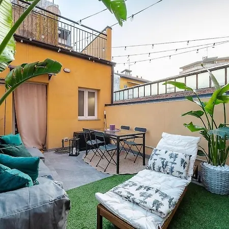 Duomo - Jacuzzi E Terrazzo - Cinema - Free Parking - Gym * ميلان