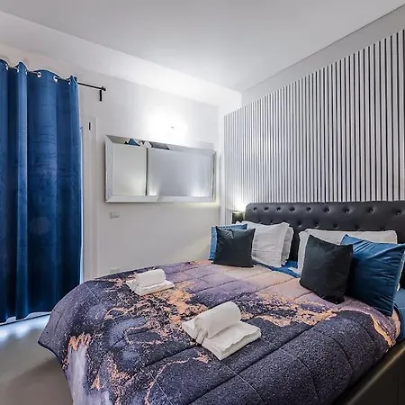 Duomo - Jacuzzi E Terrazzo - Cinema - Free Parking - Gym فيلة ميلان