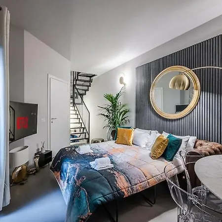 Duomo - Jacuzzi E Terrazzo - Cinema - Free Parking - Gym * ميلان
