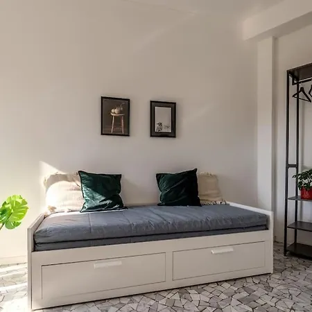 Station-duomo - 3 Bedrooms With Jacuzzi 아파트 밀라노