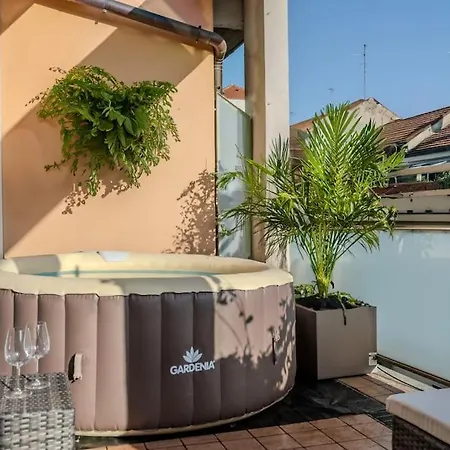 Station-duomo - 3 Bedrooms With Jacuzzi 아파트 밀라노